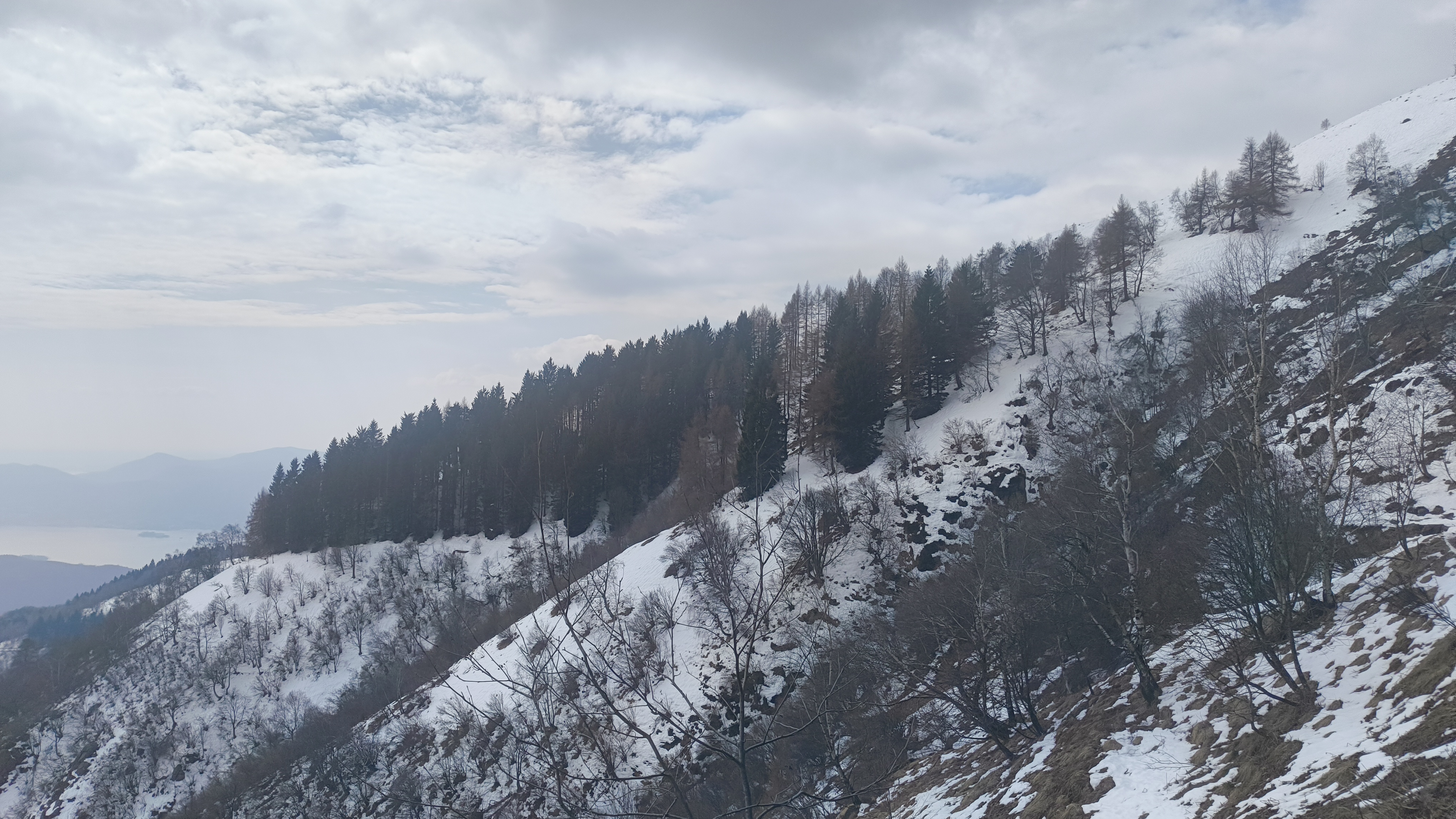 Foto n° 2 del trekking Bivacco del Gufo - Pizzo Pernice │ Alpe Curgei